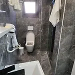 Kirkor Apartment *