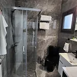 Kirkor Apartment